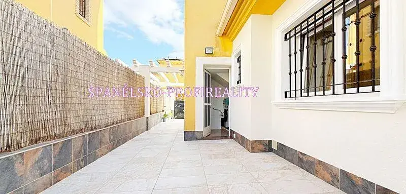 Prodej rodinného domu, Alicante, Španělsko, 105 m2