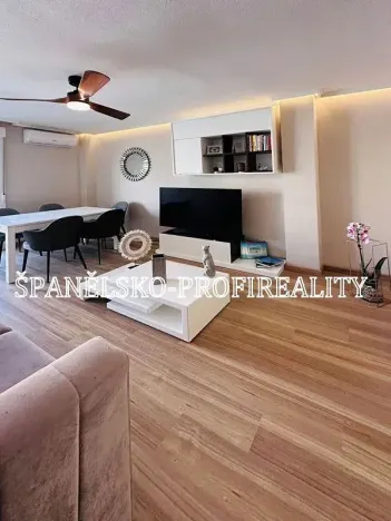 Prodej bytu 4+kk, Alicante, Španělsko, 102 m2