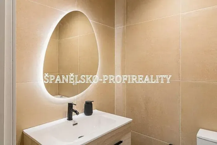 Prodej bytu 4+kk, Alicante, Španělsko, 102 m2