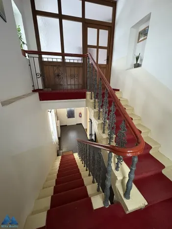 Pronájem restaurace, Horní Maršov, Třída Josefa II., 320 m2