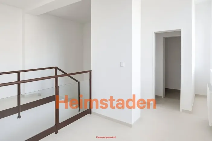 Pronájem obchodního prostoru, Havířov - Město, nám. Republiky, 72 m2