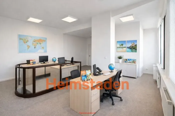 Pronájem obchodního prostoru, Havířov - Město, nám. Republiky, 66 m2