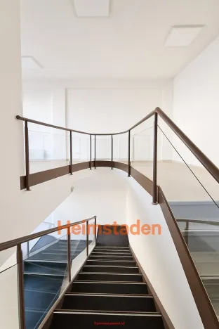 Pronájem kanceláře, Havířov - Město, nám. Republiky, 66 m2