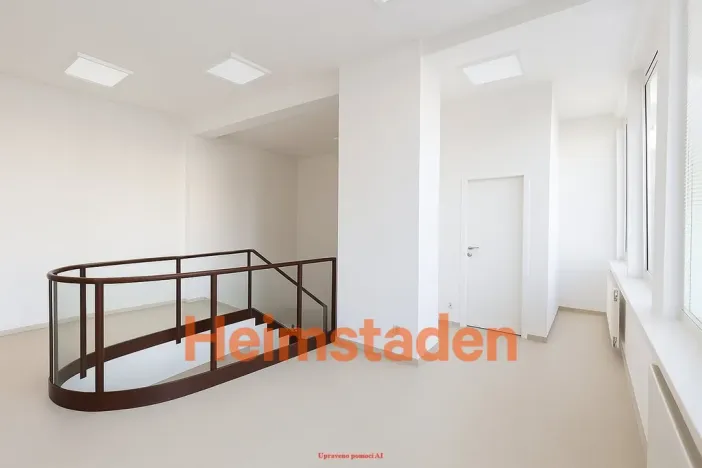 Pronájem kanceláře, Havířov - Město, nám. Republiky, 66 m2