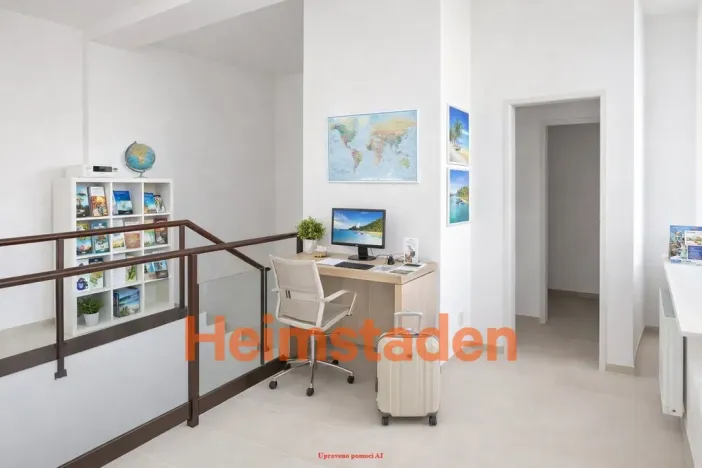 Pronájem kanceláře, Havířov - Město, nám. Republiky, 66 m2