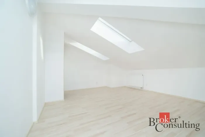 Pronájem bytu 2+kk, Kladno - Kročehlavy, Generála Selnera, 66 m2