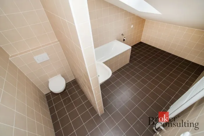 Pronájem bytu 2+kk, Kladno - Kročehlavy, Generála Selnera, 66 m2