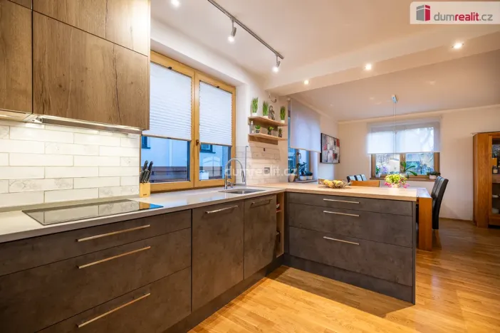 Prodej rodinného domu, Říčany - Strašín, Jedlová, 300 m2