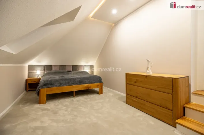 Prodej rodinného domu, Říčany - Strašín, Jedlová, 300 m2