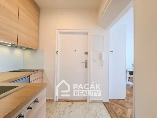 Pronájem bytu 1+1, Olomouc - Hodolany, Masarykova třída, 30 m2