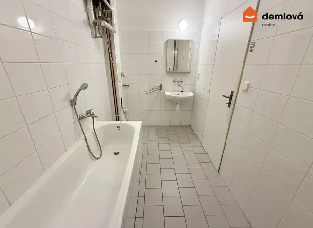 Pronájem bytu 2+kk, Praha - Bubeneč, Jugoslávských partyzánů, 51 m2