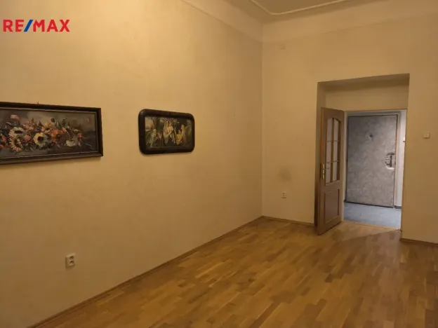 Pronájem bytu 2+1, Karlovy Vary, nábřeží Jana Palacha, 69 m2