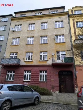 Pronájem bytu 2+1, Karlovy Vary, nábřeží Jana Palacha, 69 m2