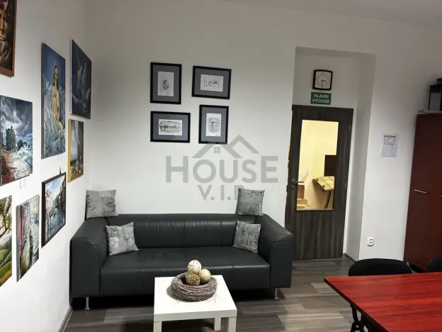 Prodej obchodního prostoru, Praha - Nusle, Nuselská, 79 m2