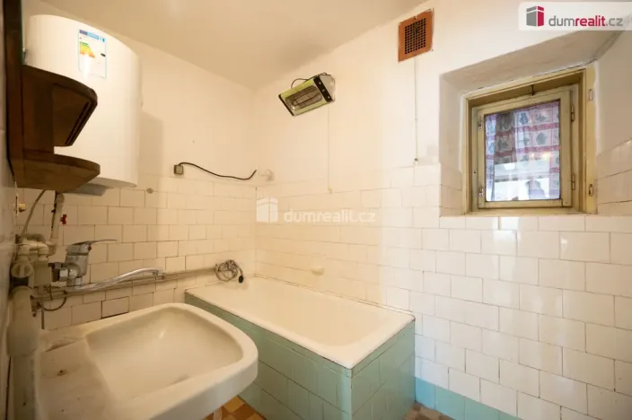 Prodej rodinného domu, Psárov, 486 m2