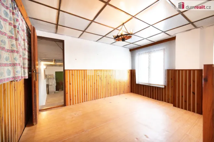 Prodej rodinného domu, Psárov, 486 m2