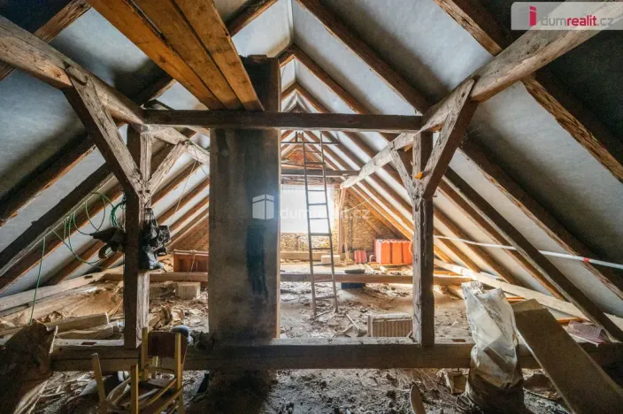 Prodej rodinného domu, Psárov, 486 m2