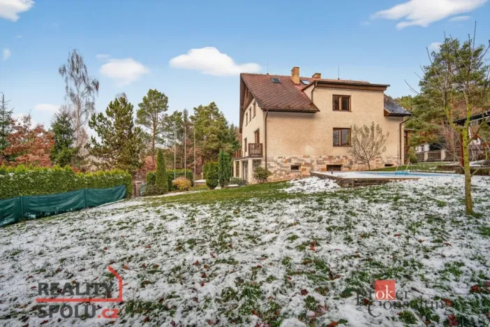 Prodej rodinného domu, Karlova Ves, 301 m2