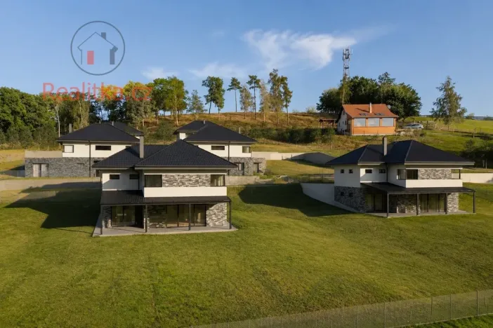 Prodej rodinného domu, Ondřejov, Pod Oborou, 232 m2