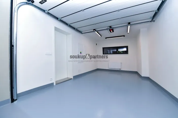 Pronájem rodinného domu, Praha - Háje, V Hájích, 220 m2