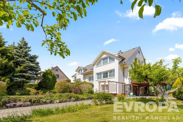 Prodej rodinného domu, Kamenice - Nová Hospoda, Na Vyhlídce, 380 m2