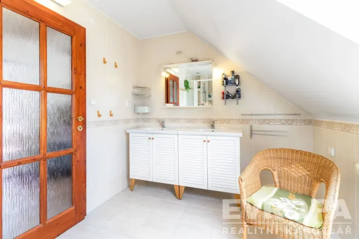 Prodej rodinného domu, Kamenice - Nová Hospoda, Na Vyhlídce, 380 m2