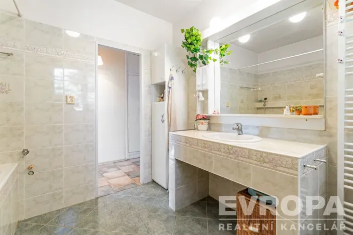 Prodej rodinného domu, Kamenice - Nová Hospoda, Na Vyhlídce, 380 m2