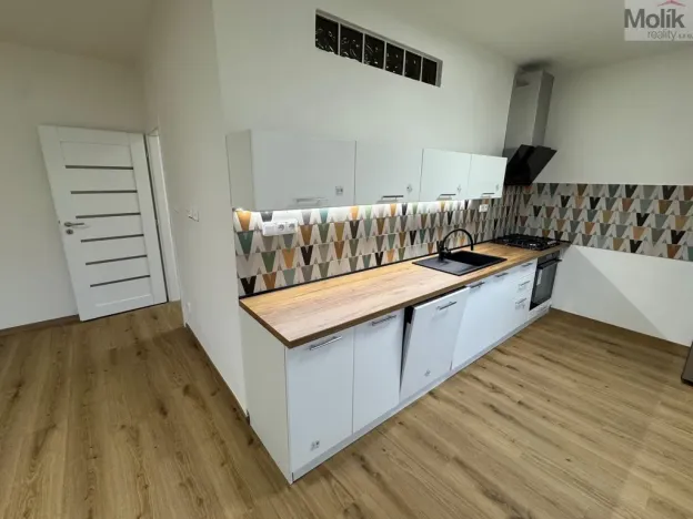 Pronájem bytu 2+1, Most, Čs. mládeže, 53 m2