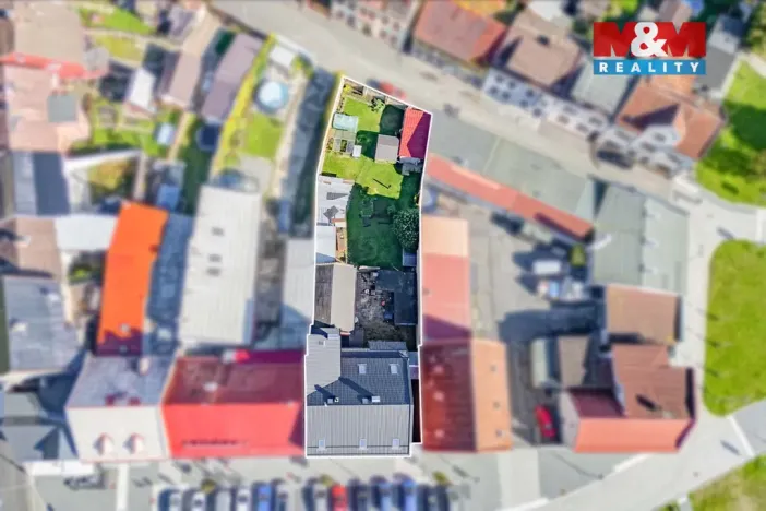 Prodej činžovního domu, Mimoň, nám. 1. máje, 120 m2