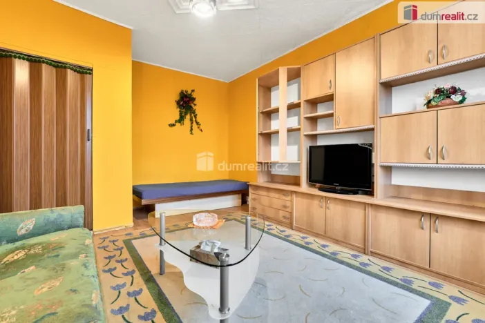 Prodej bytu 1+1, Karlovy Vary - Rybáře, Požární, 35 m2