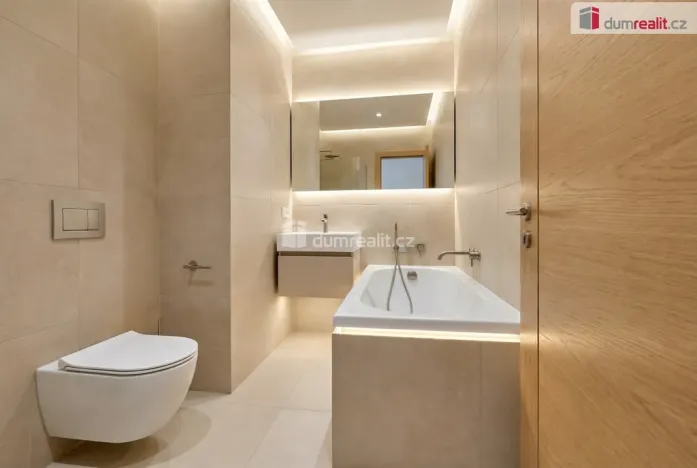 Prodej bytu 1+1, Karlovy Vary - Rybáře, Požární, 35 m2