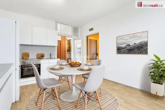 Prodej bytu 1+1, Karlovy Vary - Rybáře, Požární, 35 m2