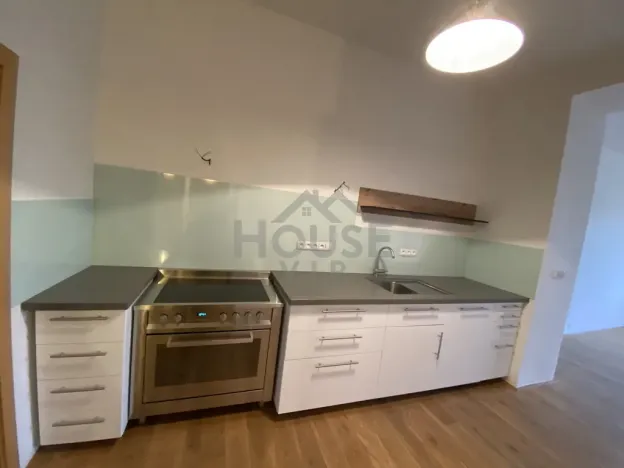 Prodej bytu 3+kk, Praha - Vinohrady, V Horní Stromce, 71 m2