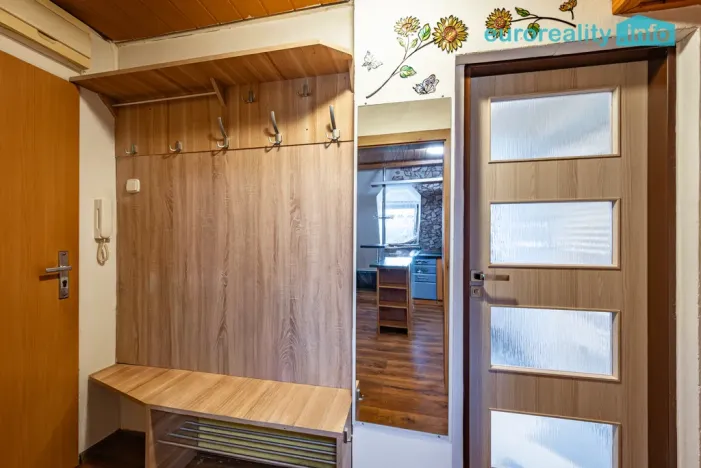 Prodej bytu 2+1, Chodov, Bezručova, 65 m2