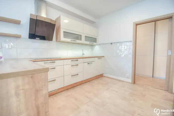 Pronájem bytu 3+kk, Olomouc, Jarmily Glazarové, 83 m2