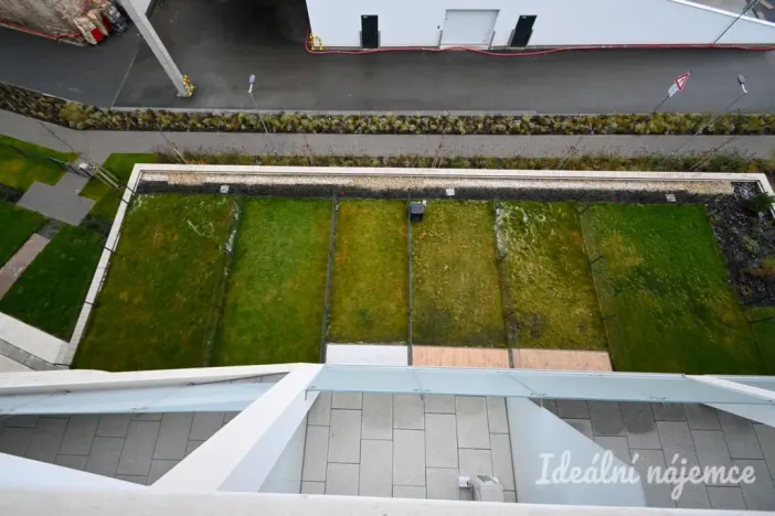 Pronájem bytu 1+kk, Brno, Komárovská, 29 m2