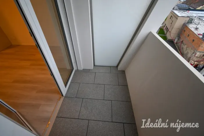 Pronájem bytu 1+kk, Brno - Komárov, Komárovská, 29 m2