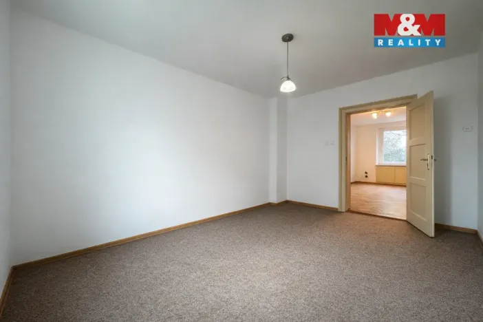 Prodej bytu 2+1, Karlovy Vary - Rybáře, Nejdecká, 61 m2