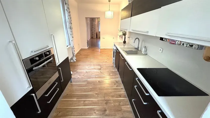 Prodej bytu 3+1, Plzeň - Vnitřní Město, sady 5. května, 76 m2