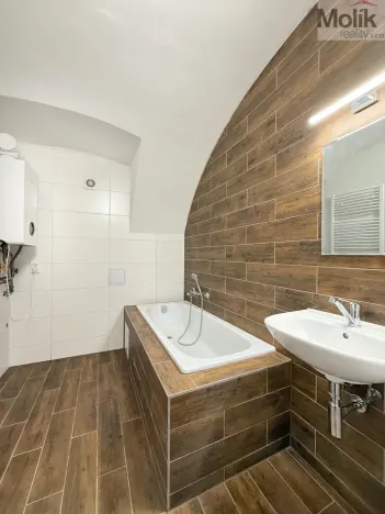 Pronájem bytu 2+kk, Osek, Tovární, 50 m2