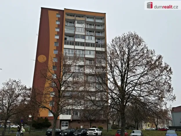 Pronájem bytu 3+1, Chomutov, Bezručova, 81 m2