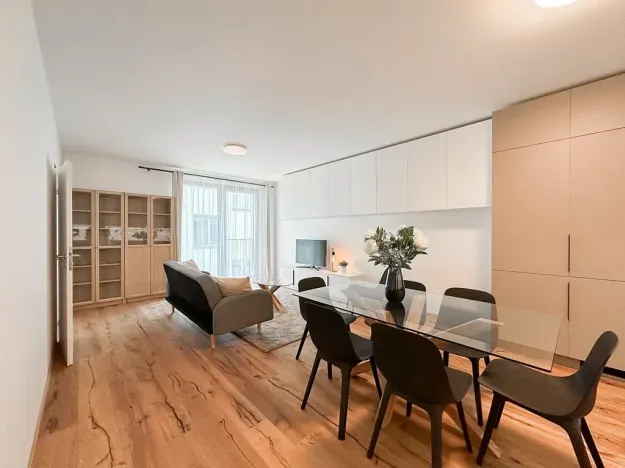 Pronájem bytu 3+kk, Praha - Karlín, Křižíkova, 70 m2