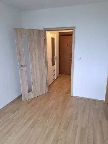 Pronájem bytu 1+kk, Praha, 37 m2