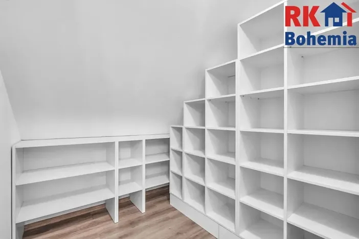 Prodej rodinného domu, Dobrovice, Československé armády, 210 m2