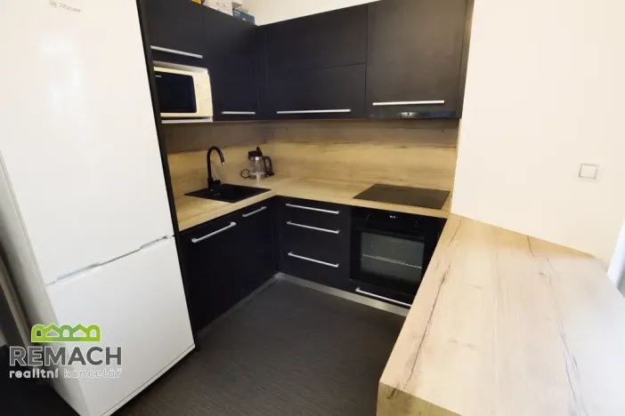 Pronájem bytu 2+kk, Náchod, Bartoňova, 65 m2