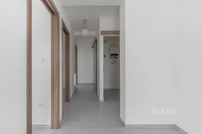 Pronájem rodinného domu, Zvěřínek, Nymburská, 64 m2