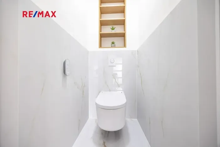 Pronájem bytu 3+1, Praha - Dejvice, Mydlářka, 55 m2