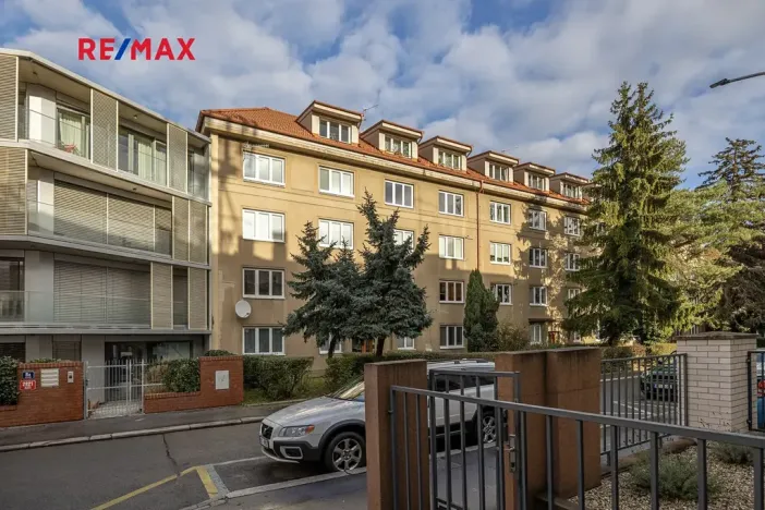 Pronájem bytu 3+1, Praha - Dejvice, Mydlářka, 55 m2