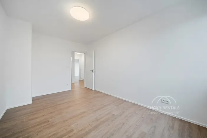 Pronájem bytu 1+kk, Praha - Chodov, Líbalova, 32 m2