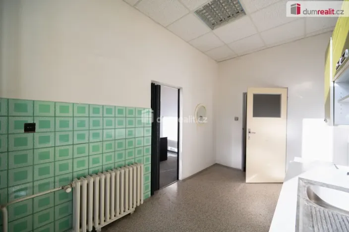 Pronájem výrobních prostor, Vacov - Vlkonice, 1895 m2